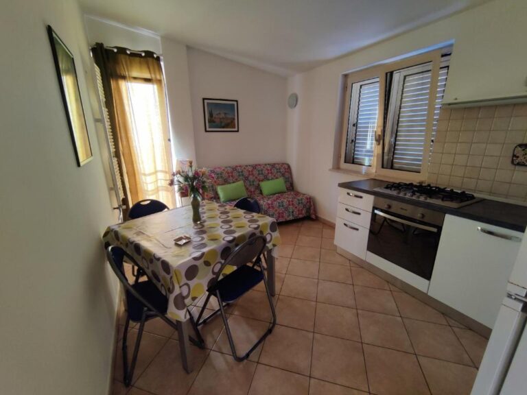 Gialla 5 2022 - Copia